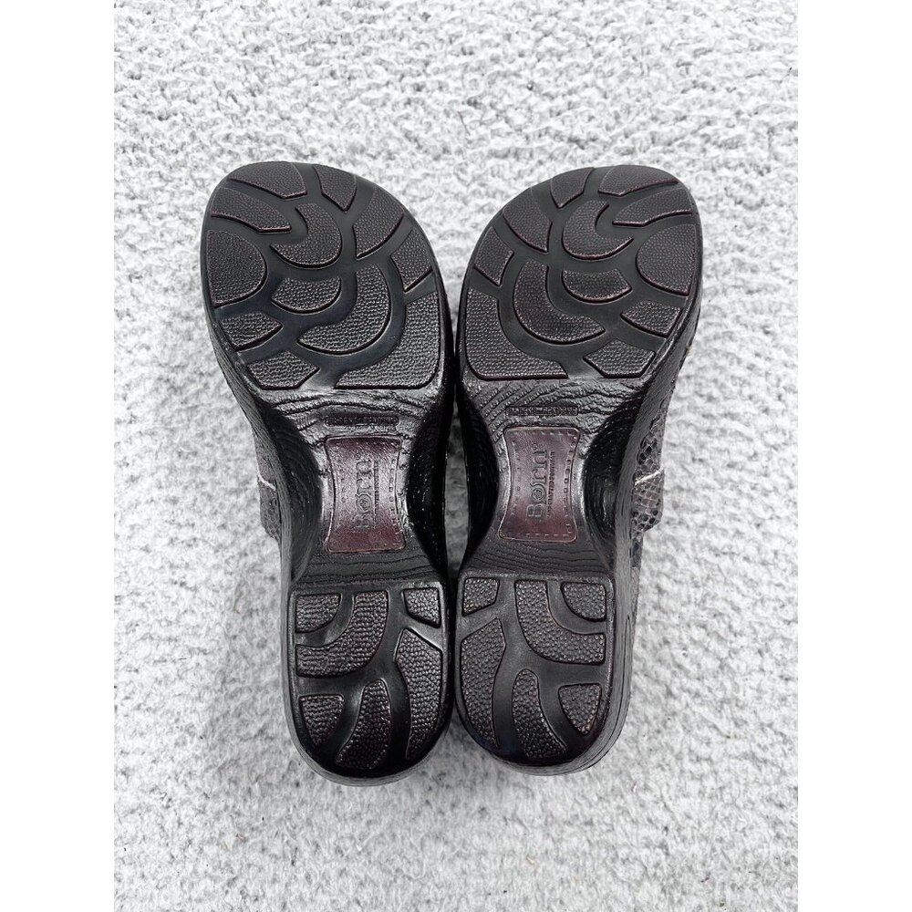 Women's BORN Gray Snakeskin Slip On Comfort Clog Size 8.5 - Picture 7 of 10